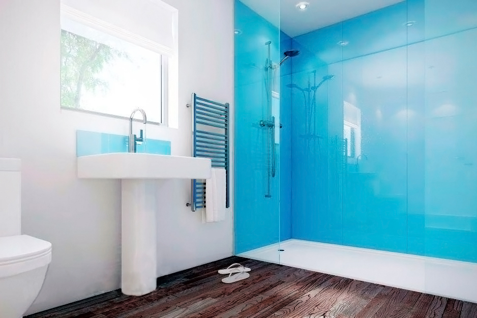 отделка стекло с покраской стен в ванной